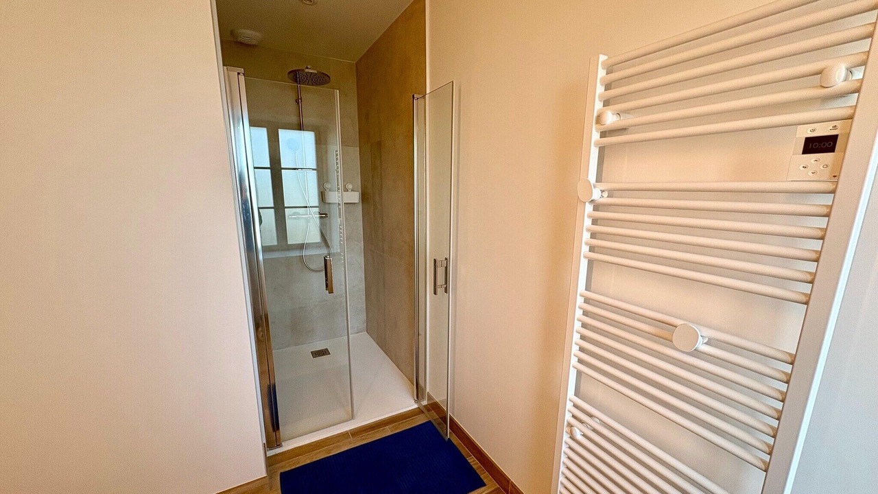 Photo of Bathroom in Corseul