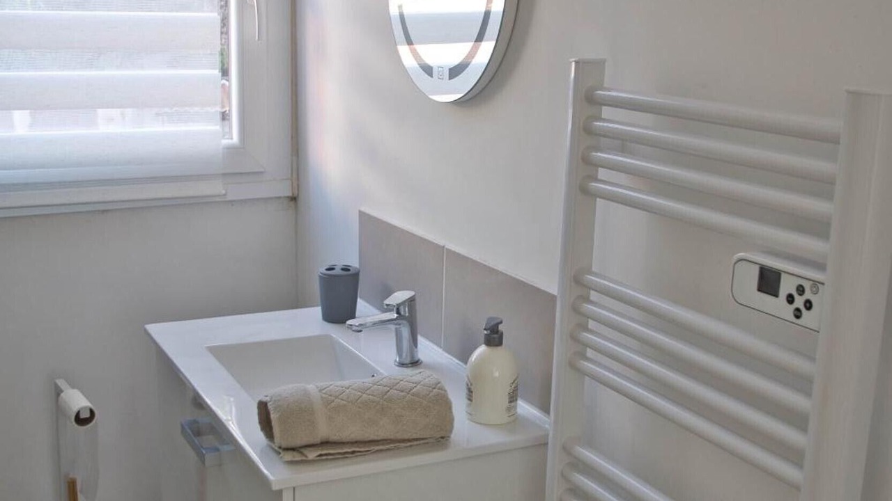 Photo of Bathroom in Joigny