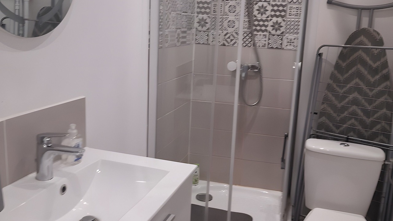 Photo of Bathroom in Joigny