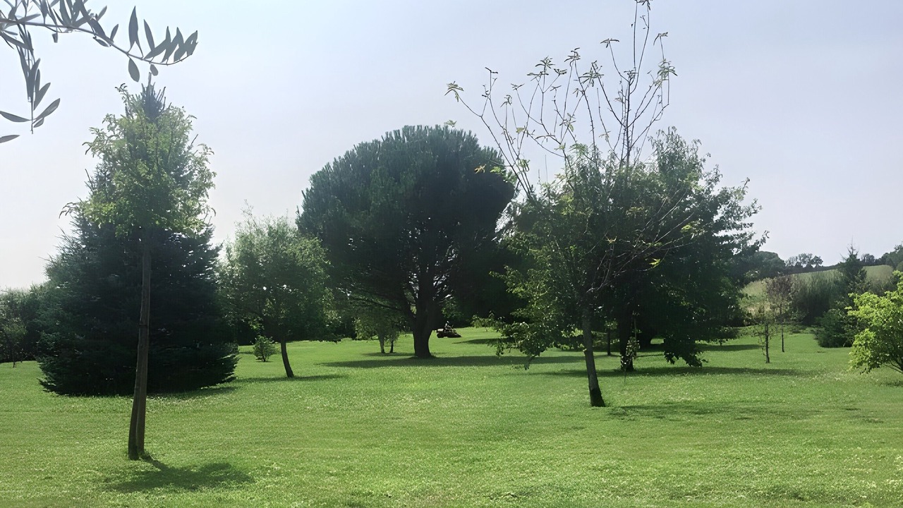 Photo of Outdoor in Eaux-Puiseaux