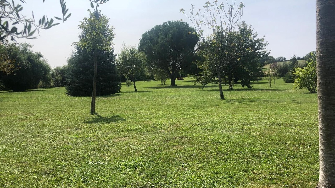 Photo of Outdoor in Eaux-Puiseaux