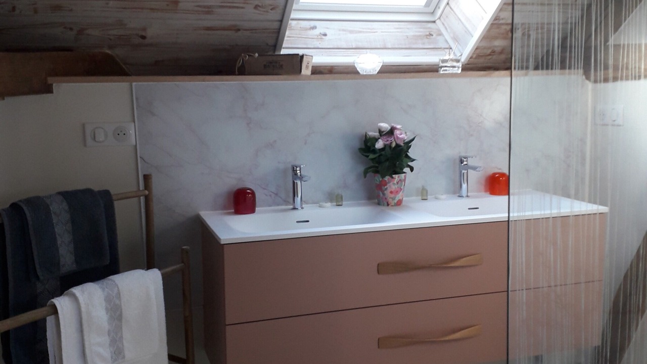 Photo of Bathroom in Eaux-Puiseaux