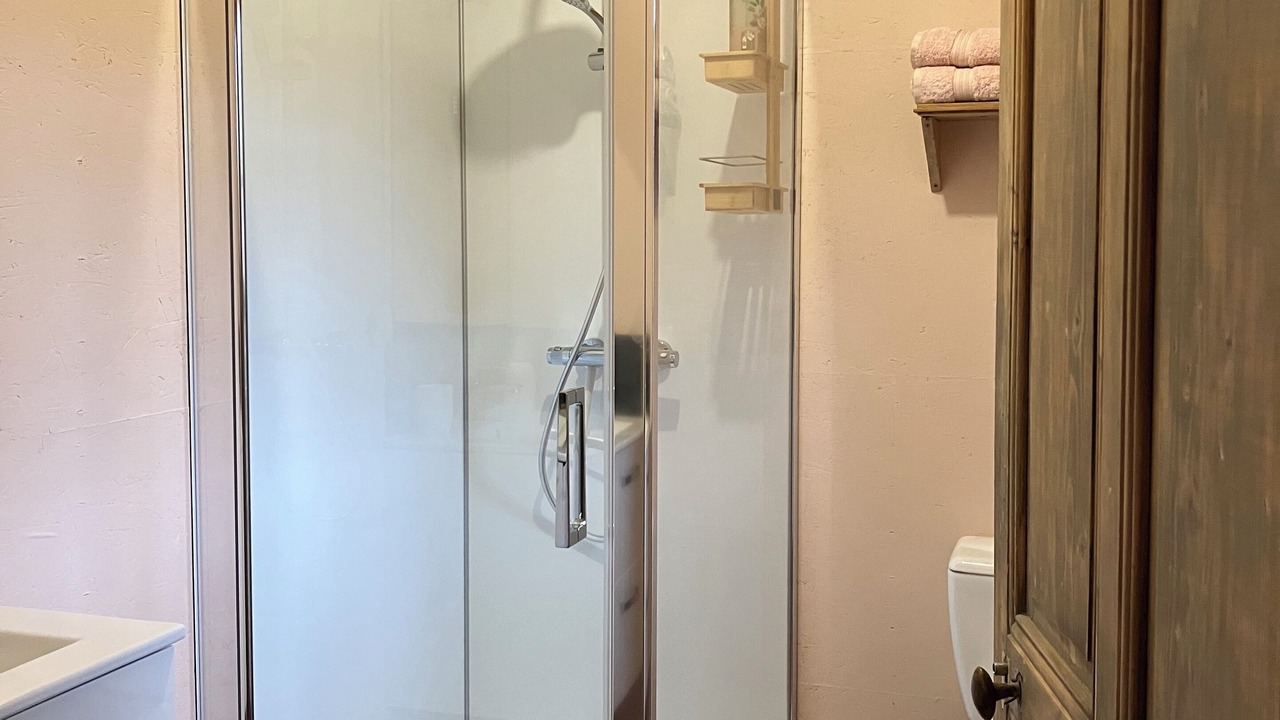Photo of Bathroom in Montreuil-sur-Barse