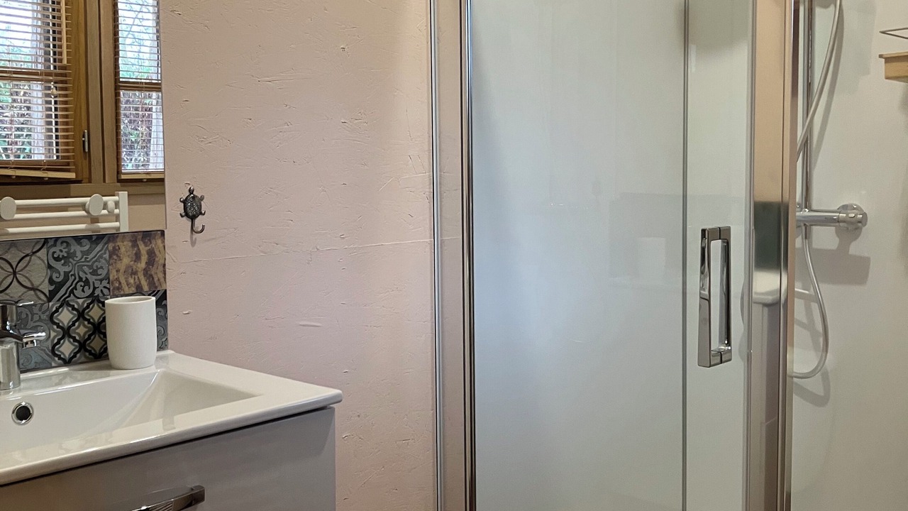 Photo of Bathroom in Montreuil-sur-Barse