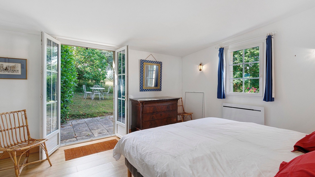 Photo of Bedroom in Saint-Crepin-d'Auberoche