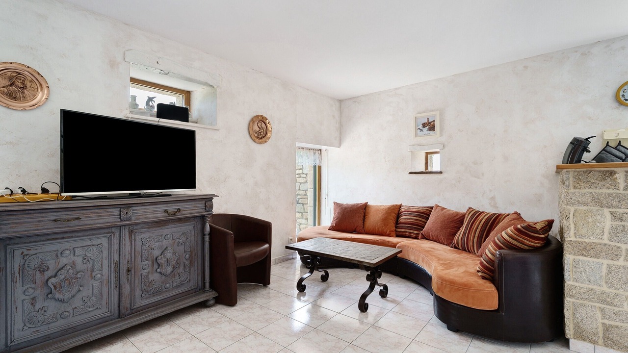 Photo of Livingroom in Trebedan