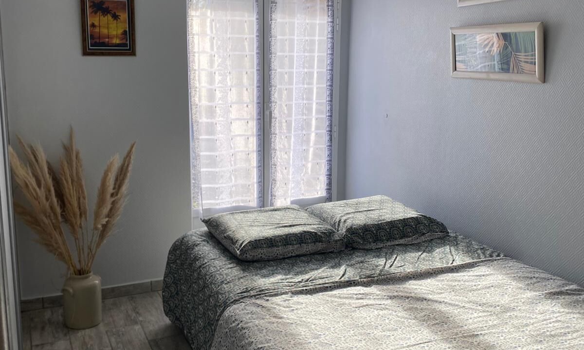 Photo of Bedroom in Plesder