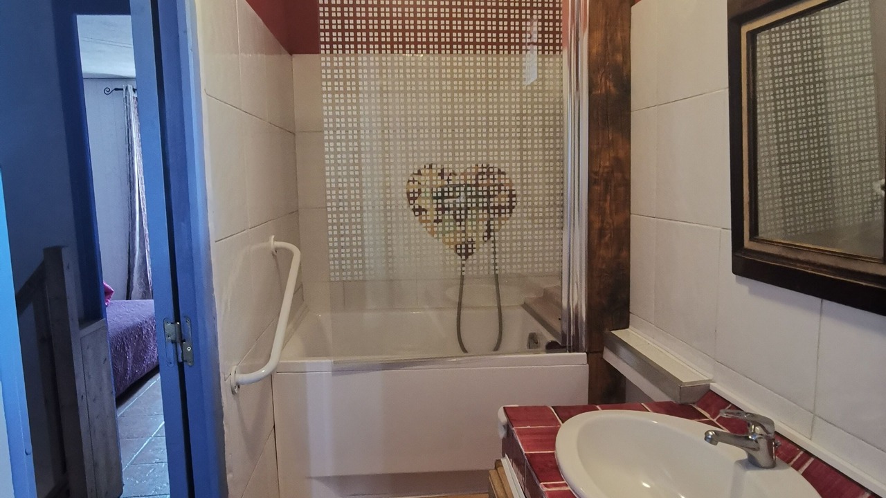 Photo of Bathroom in Bargeme