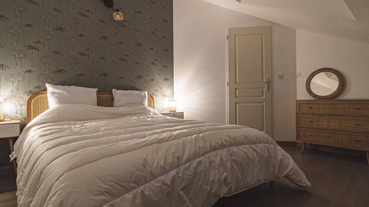 Photo of Bedroom in Reims City Centre