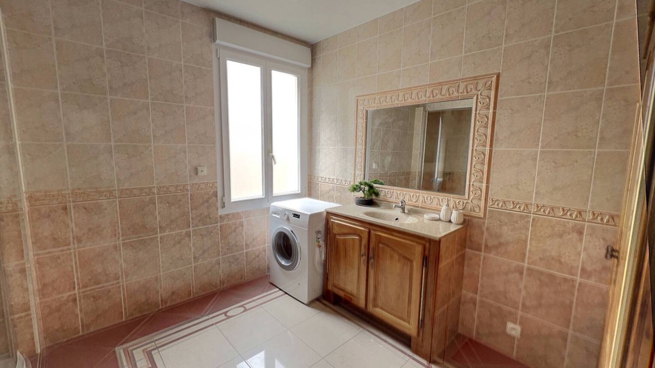 Photo of Bathroom in Saint-Dizier