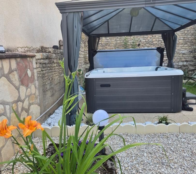 Photo of Outdoor in Argancon