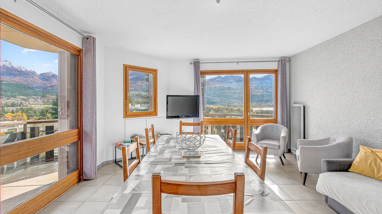 Photo of Livingroom in Embrun