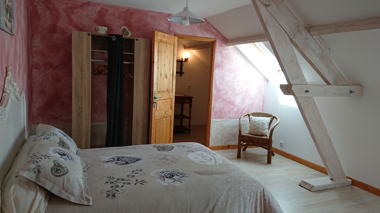 Photo of Bedroom in Saint-Mards-en-Othe