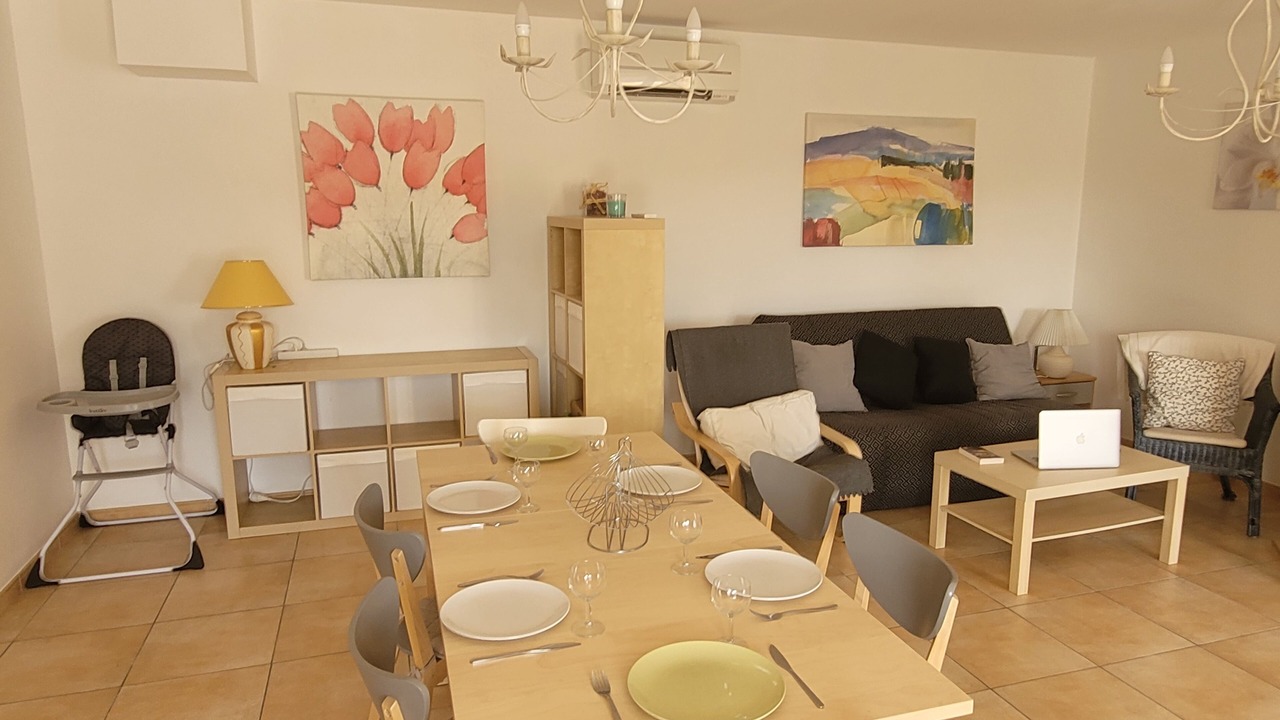 Photo of Livingroom in Le Val