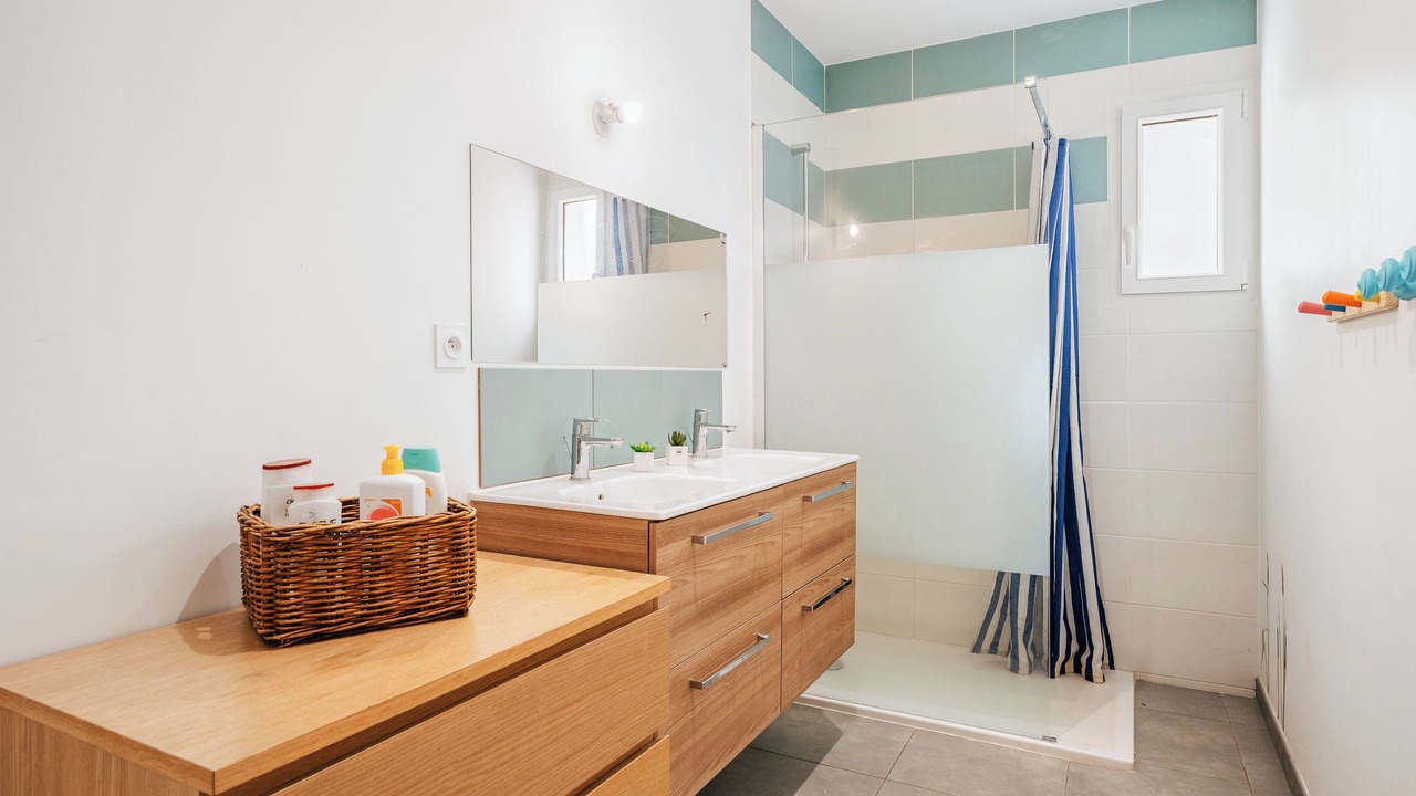 Photo of Bathroom in Beaussais-sur-Mer