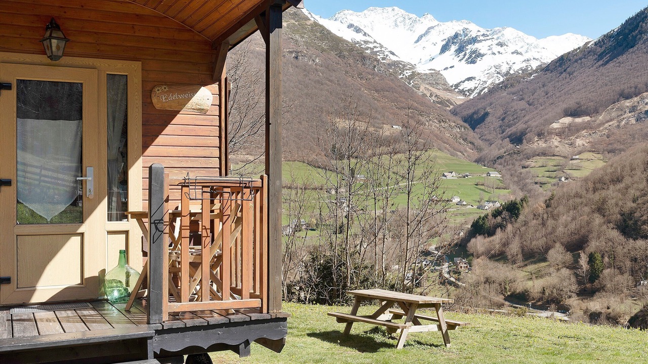 Photo of Outdoor in Gedre