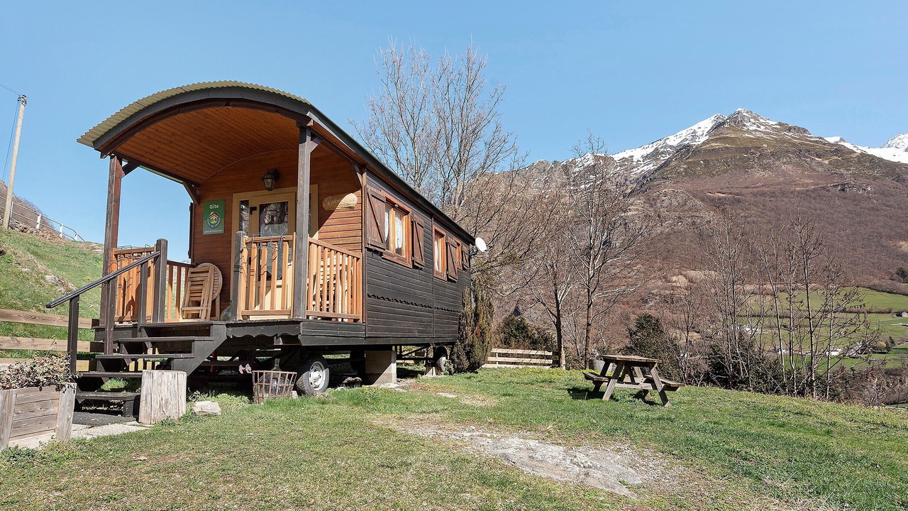 Photo of Outdoor in Gedre