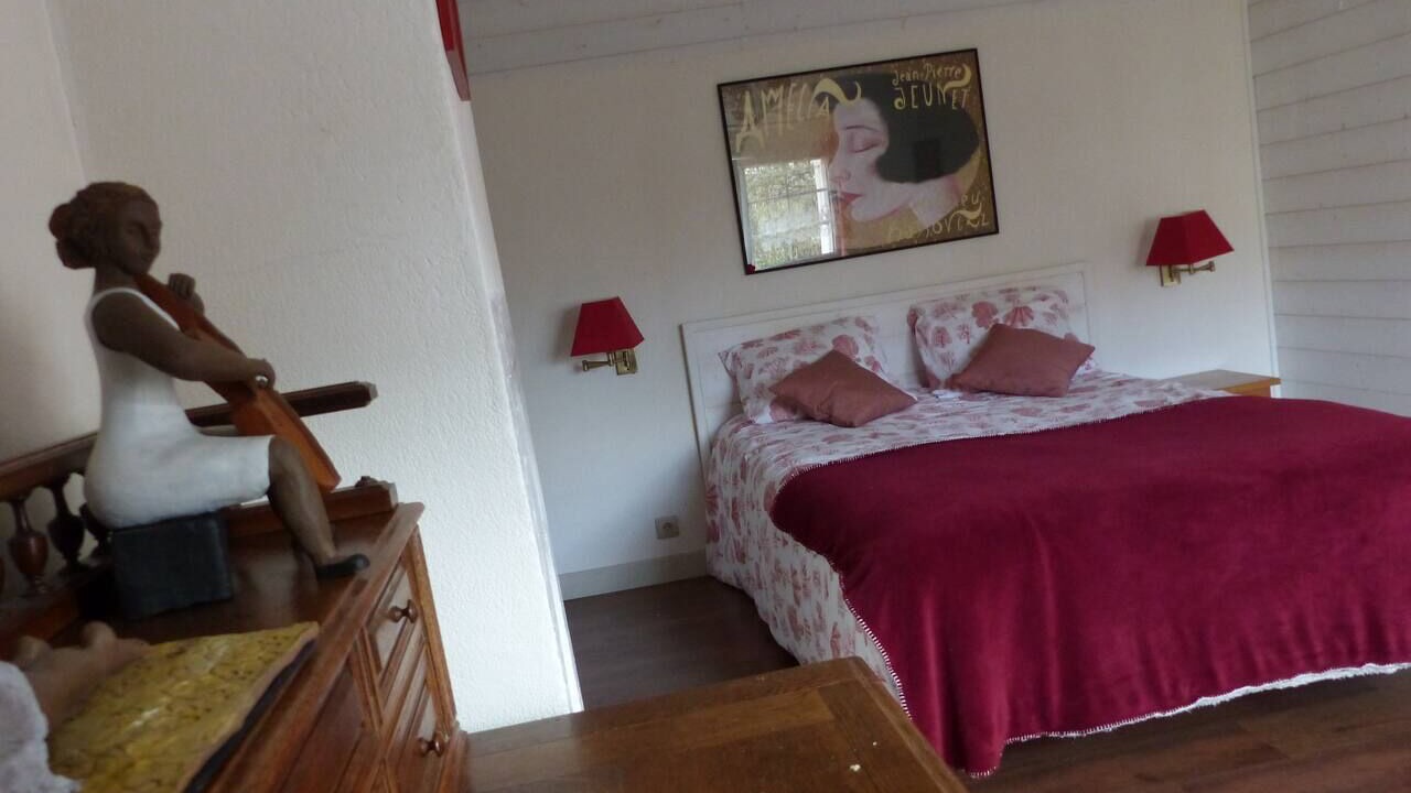 Photo of Bedroom in Yvias