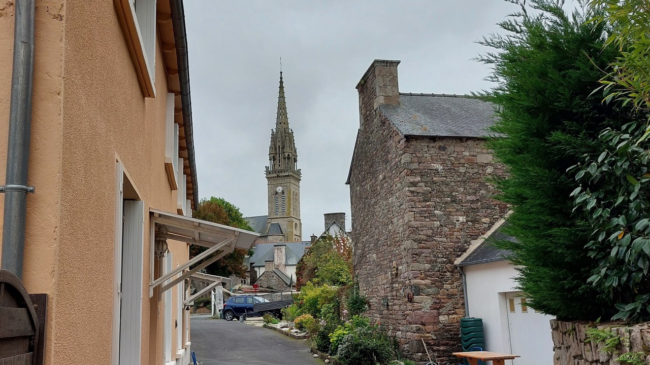 Photo of Others in Yvias