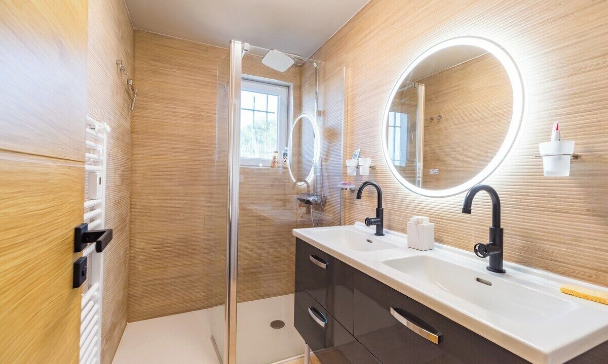 Photo of Bathroom in Begard