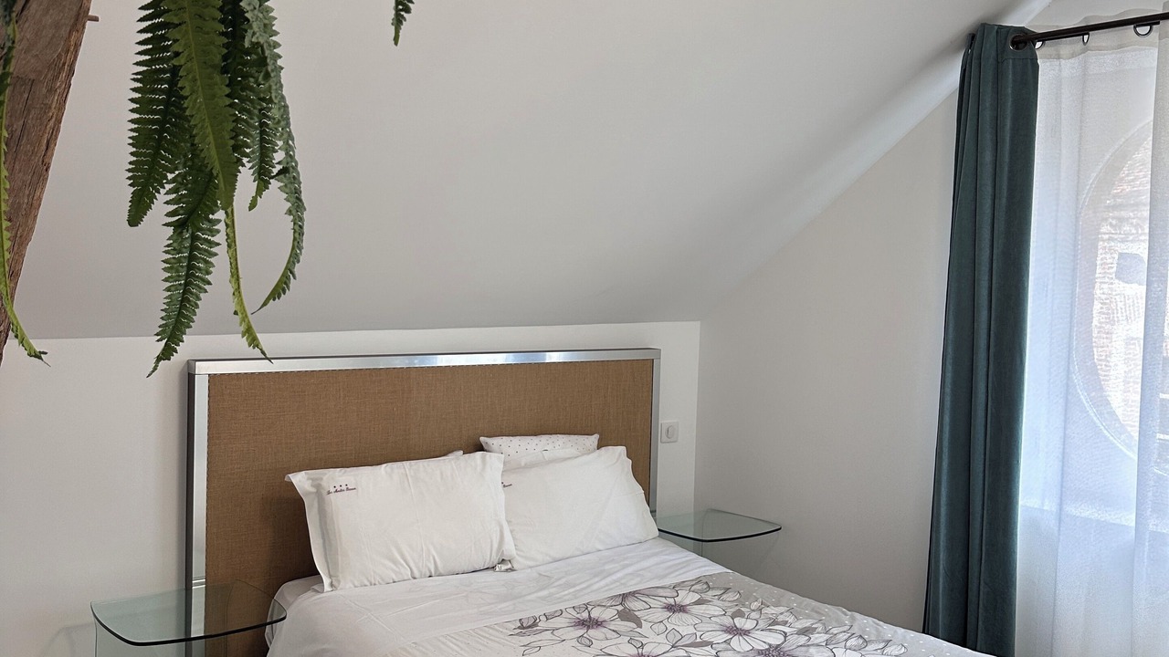 Photo of Bedroom in Villeneuve-l'Archeveque