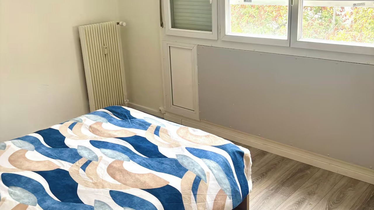 Photo of Bedroom in Troyes