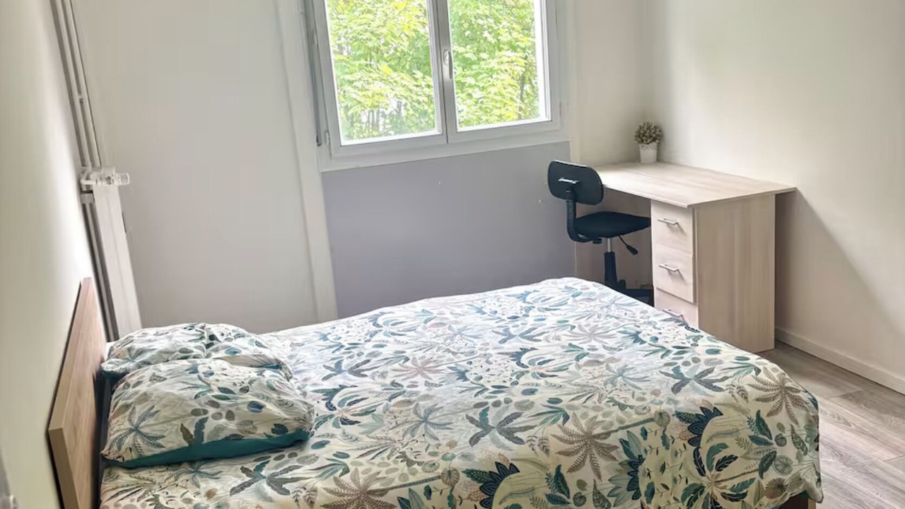 Photo of Bedroom in Troyes