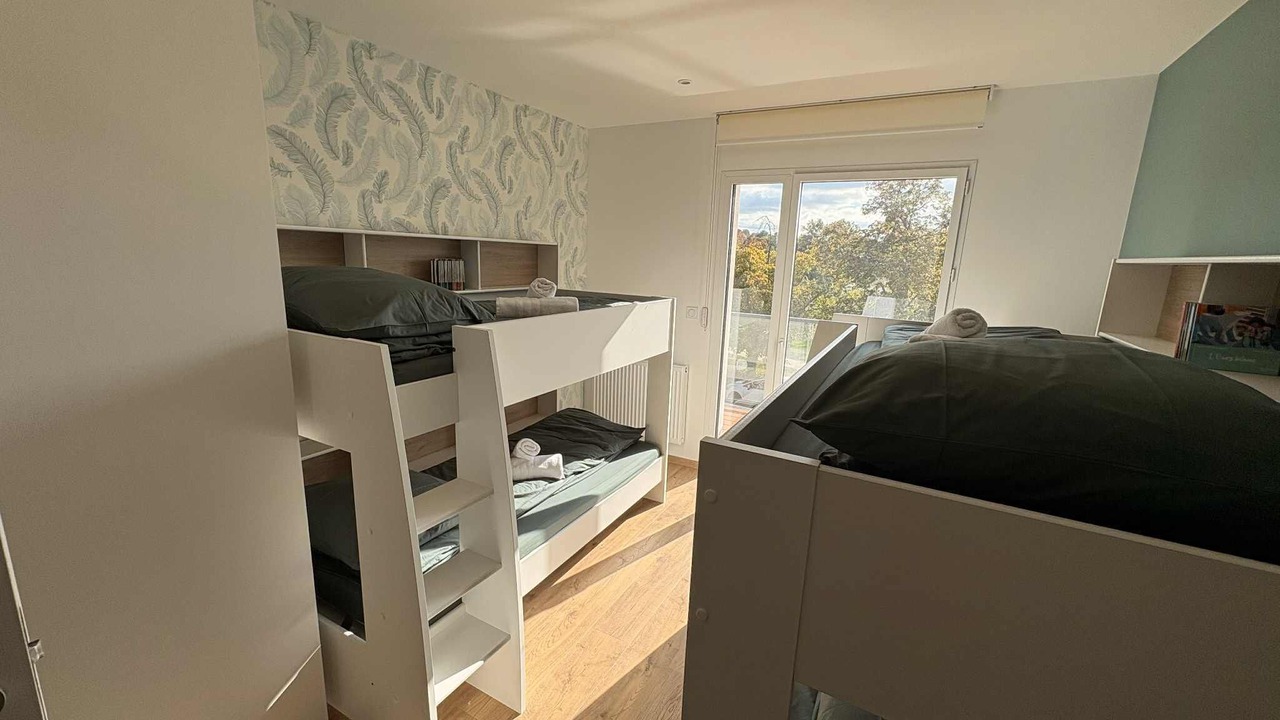 Photo of Bedroom in Lamballe