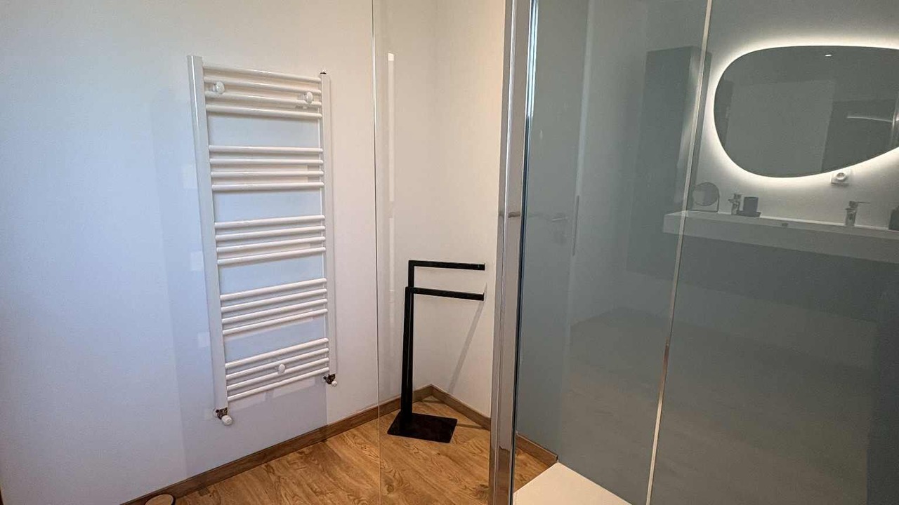 Photo of Bathroom in Lamballe