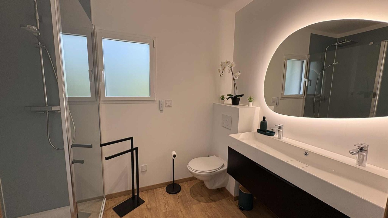 Photo of Bathroom in Lamballe