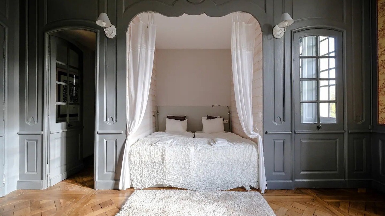 Photo of Bedroom in Isle-sur-Marne