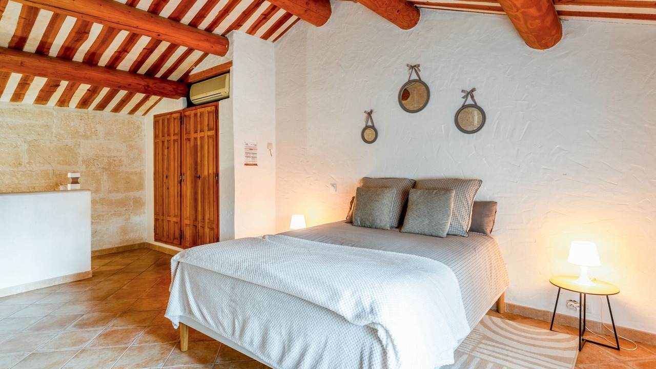 Photo of Bedroom in Cabannes