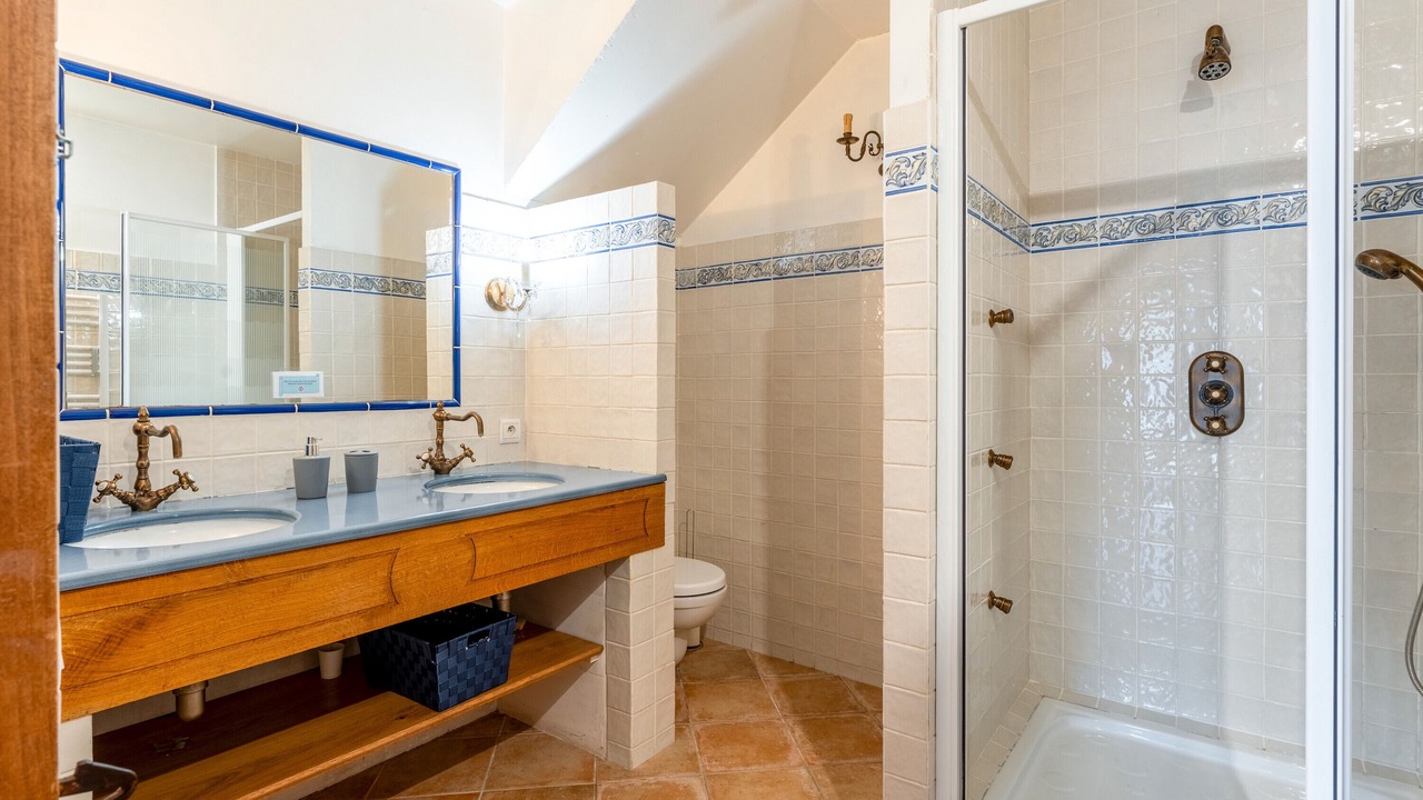 Photo of Bathroom in Cabannes