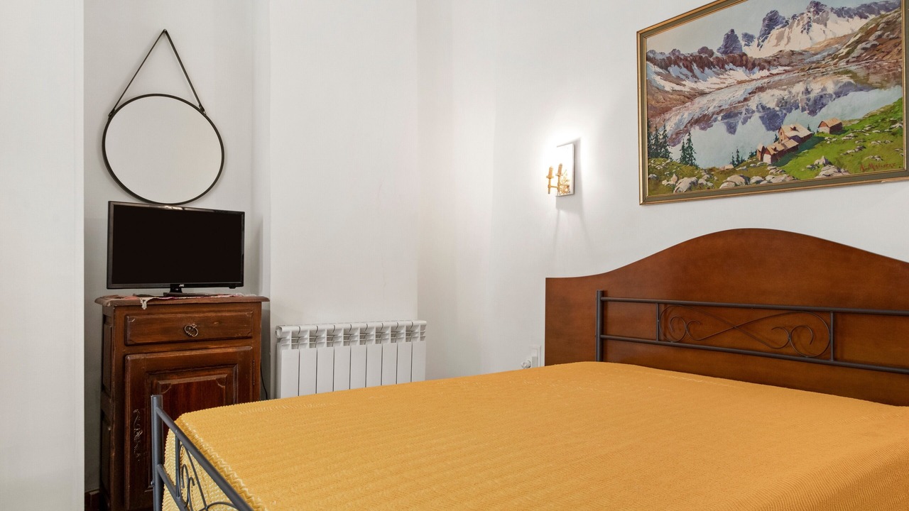 Photo of Bedroom in Castellane