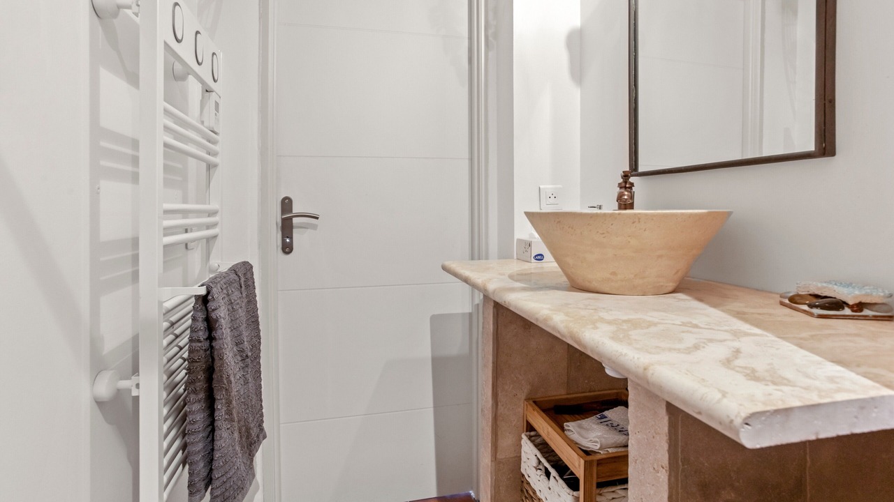 Photo of Bathroom in Cotignac