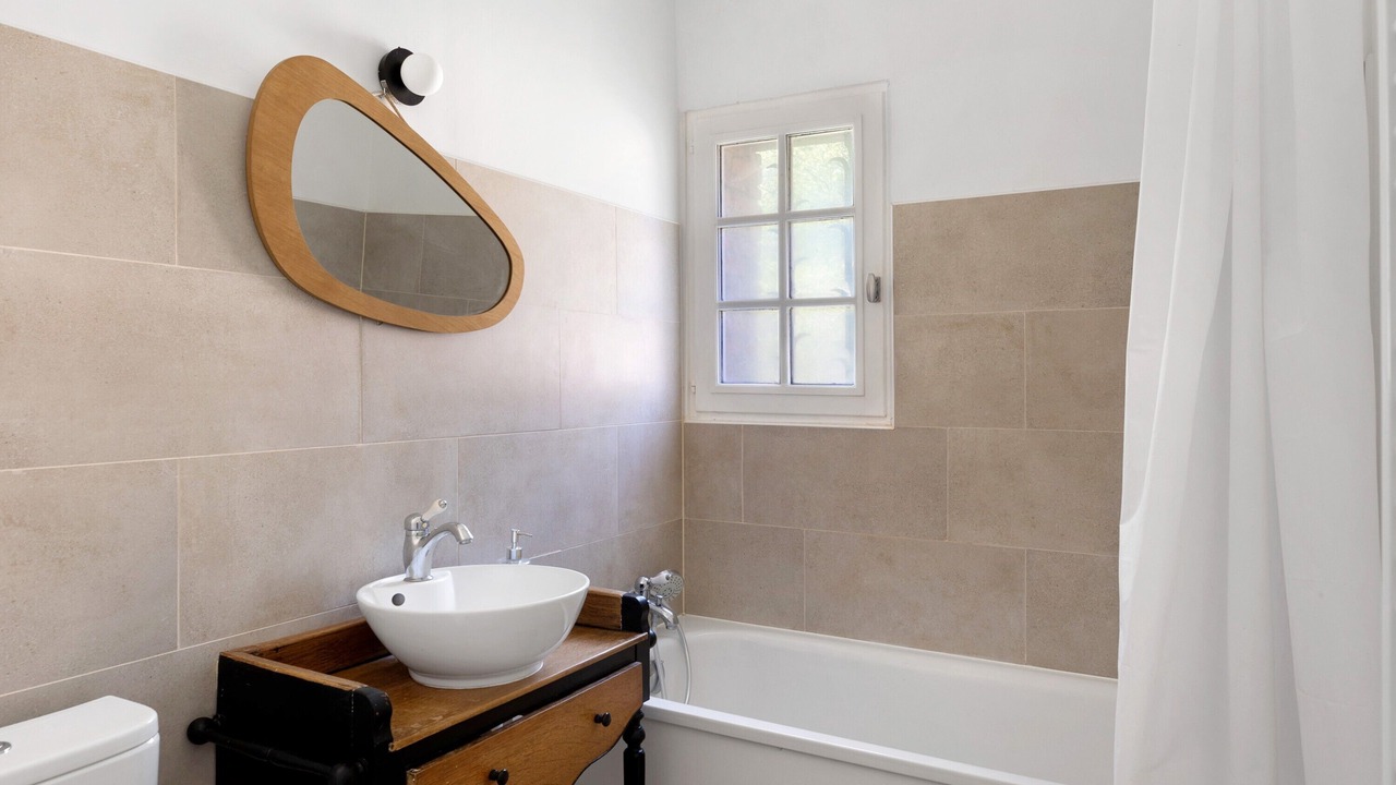Photo of Bathroom in Saint-Viatre