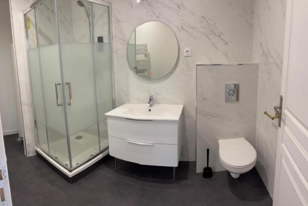 Photo of Bathroom in Saint-Marceau