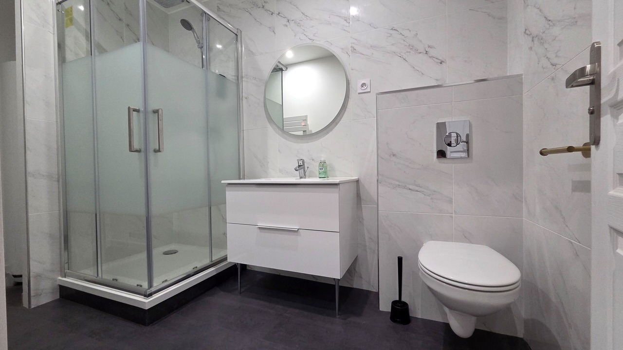 Photo of Bathroom in Saint-Marceau