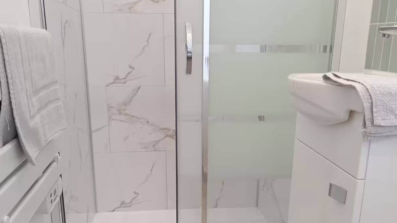 Photo of Bathroom in Romilly-sur-Seine