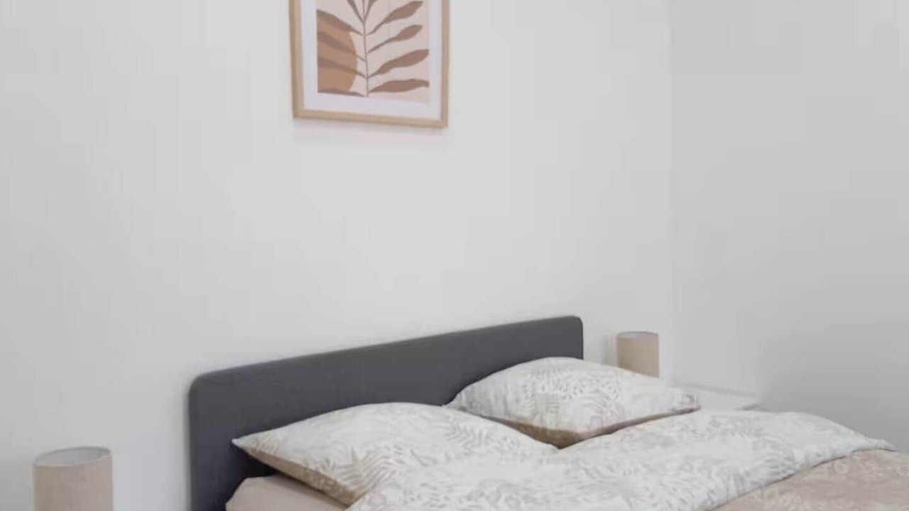 Photo of Bedroom in Romilly-sur-Seine