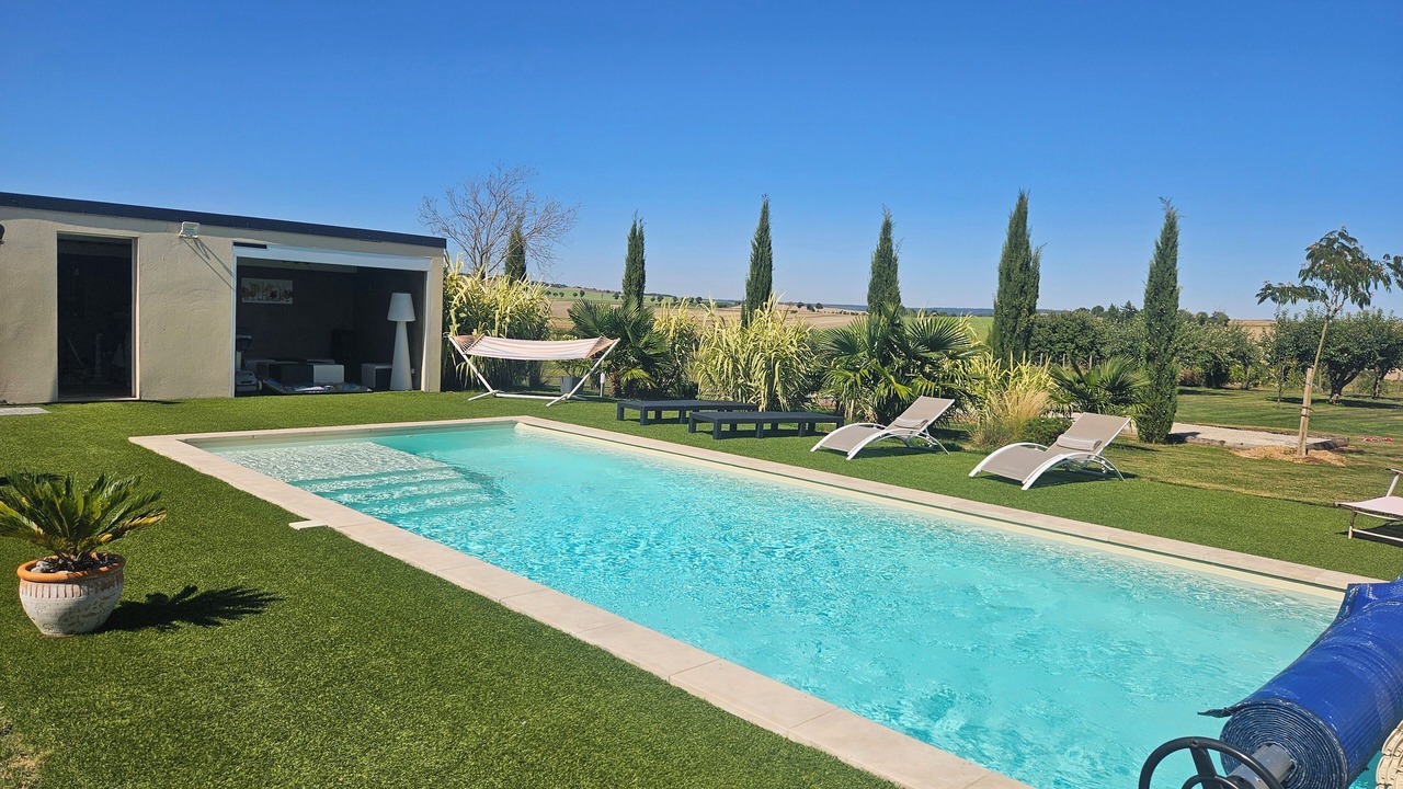 Photo of Outdoor in Champlost