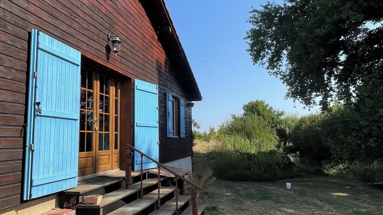 Photo of Outdoor in Magnan