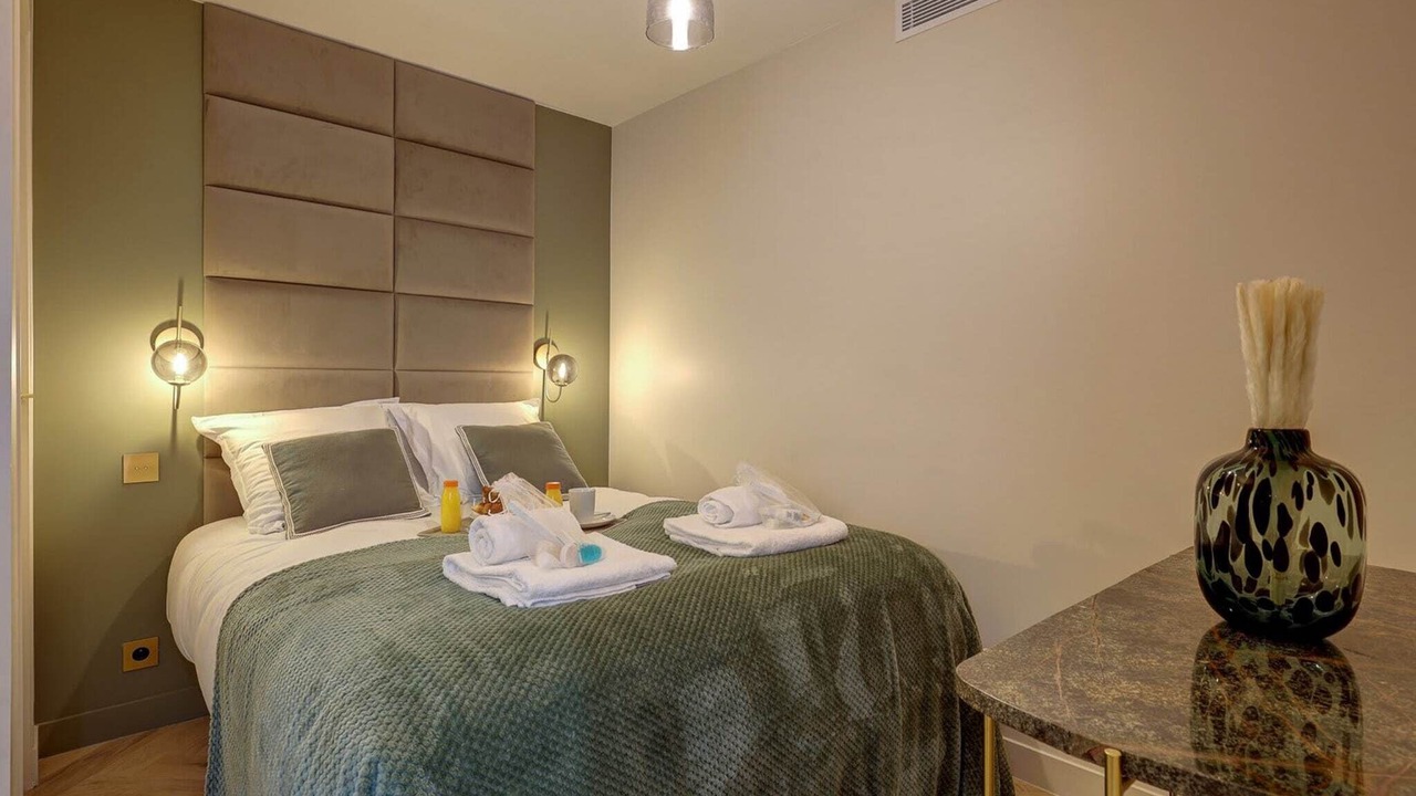 Photo of Bedroom in Grenelle