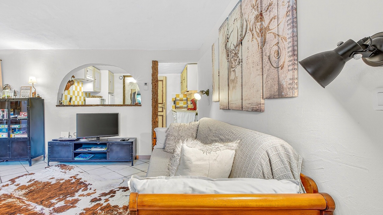 Photo of Livingroom in Beauvezer