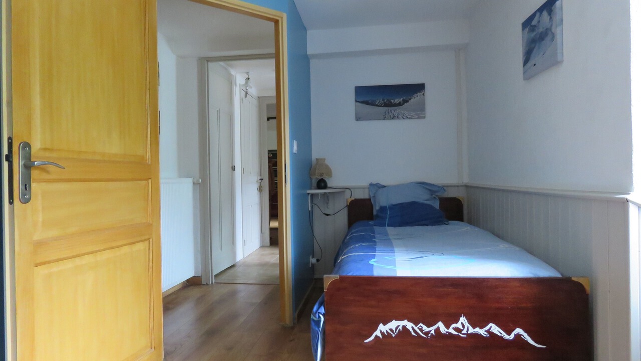 Photo of Bedroom in Esquieze-Sere