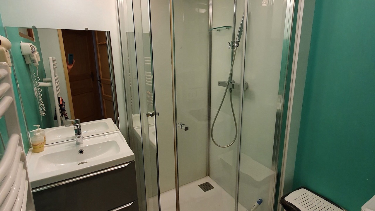 Photo of Bathroom in Esquieze-Sere