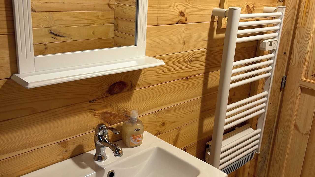 Photo of Bathroom in Fougax-et-Barrineuf