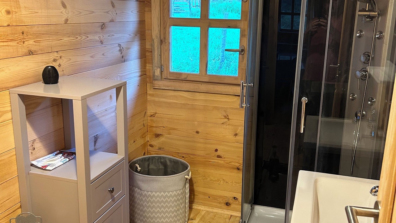 Photo of Bathroom in Fougax-et-Barrineuf