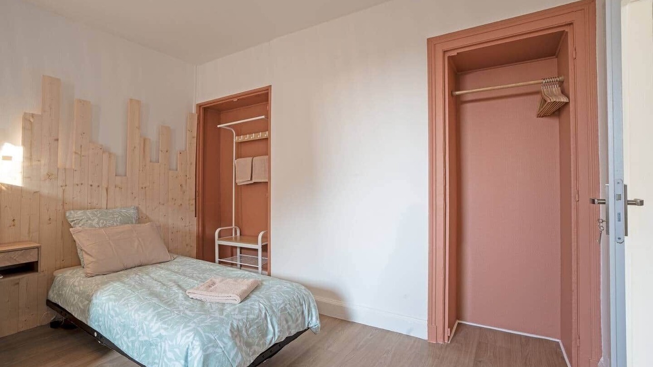 Photo of Bedroom in Homecourt