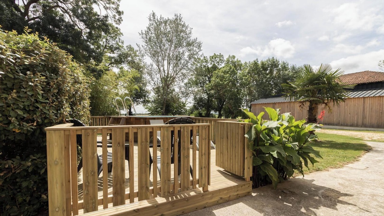 Photo of Patio Balcony in Lahage